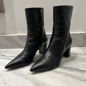 Stuart Weitzman Women's Leather Boots - Great Shape!